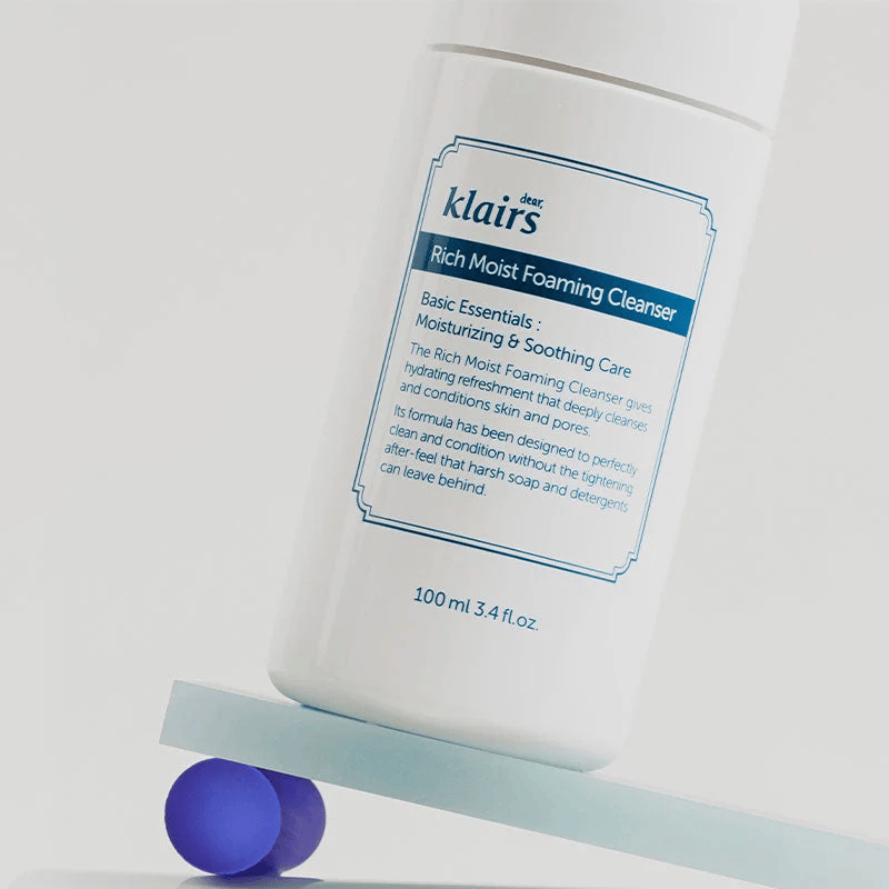 Rich Moist Foaming Cleanser